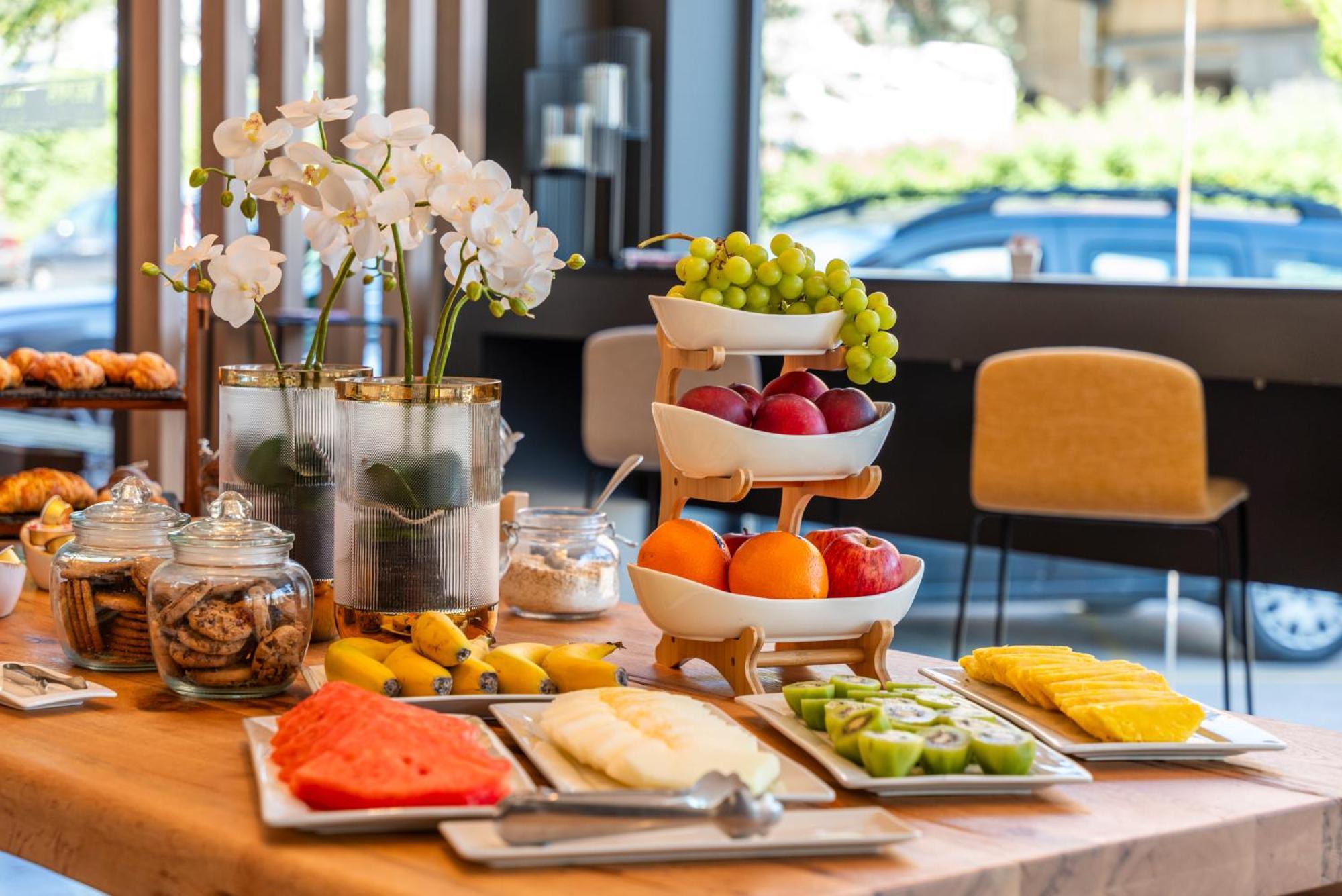 Hotel J. Balmes Vic Εξωτερικό φωτογραφία
