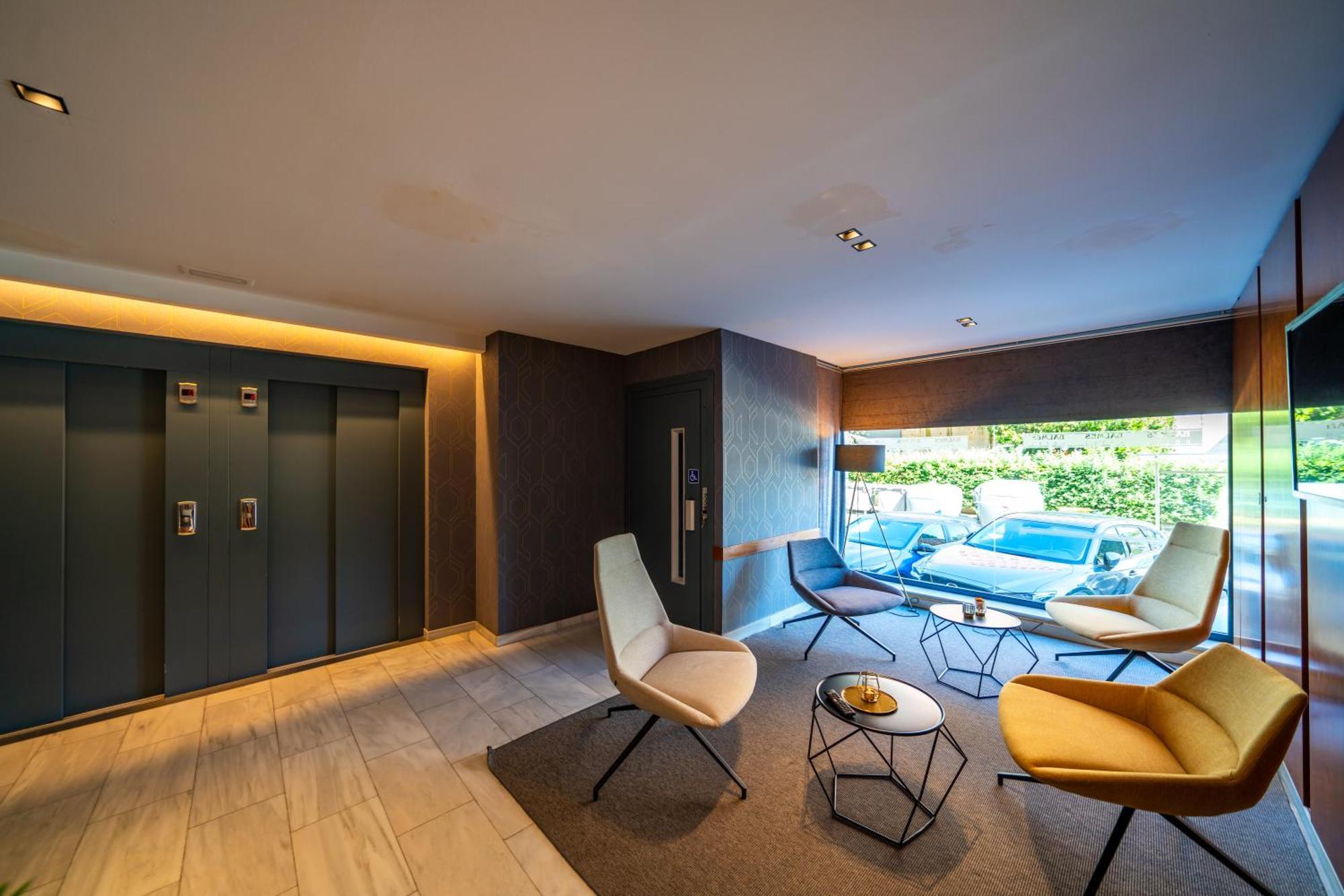 Hotel J. Balmes Vic Εξωτερικό φωτογραφία