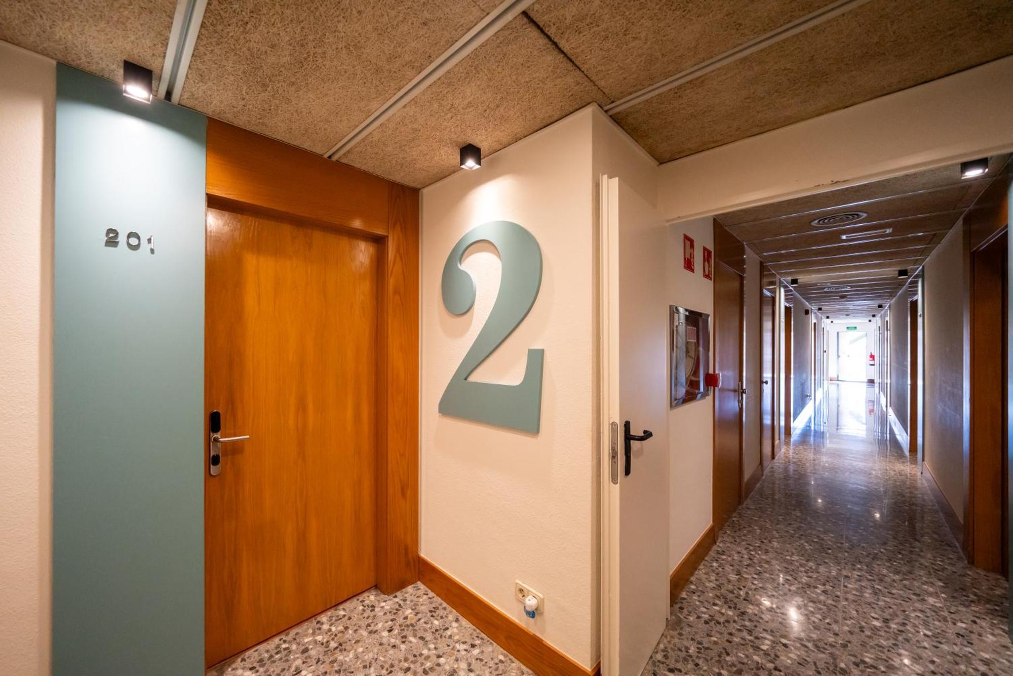 Hotel J. Balmes Vic Εξωτερικό φωτογραφία
